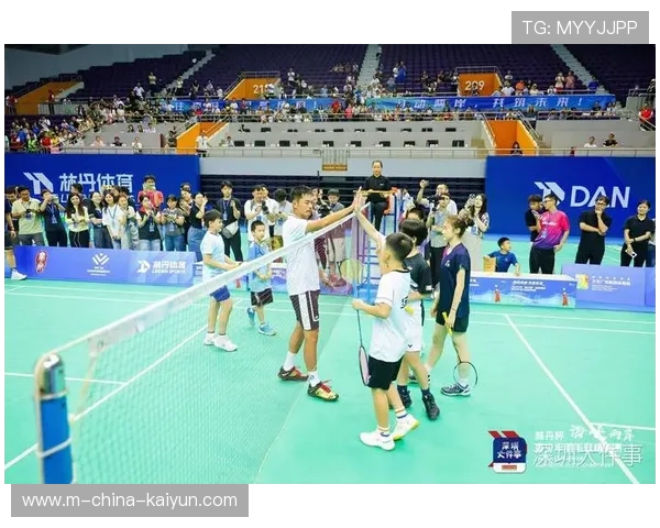 国际羽毛球巡回赛在赛事中设立青少年交流营促进国际间技战术互学